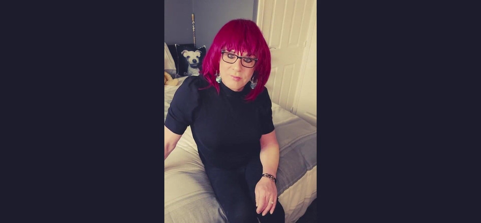 Juniperberi29: Calcinha vermelha para você