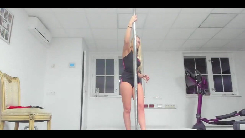 Siswet: Practicing Poledancing