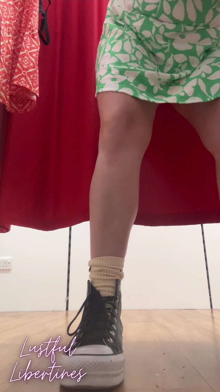 Lustful Libertines: För Desperat Att Hålla, Jag Måste Kissa I Min Kopp...