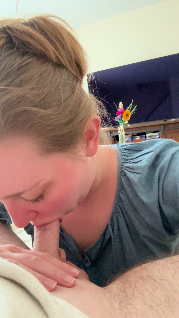 BeautfiulBJ25: Slow and Sexy Blowjob From Wife