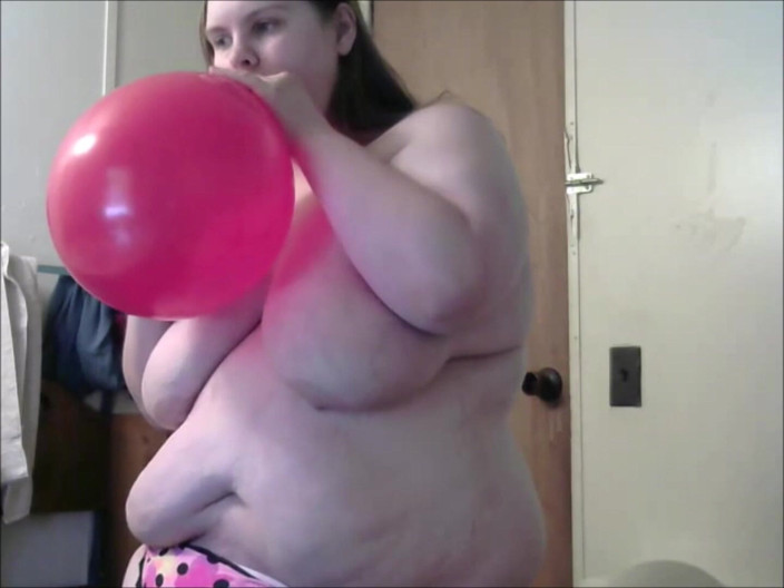Fat Goddes: Naked Bitch Gets Bitch Slapped In The Face By Popping...