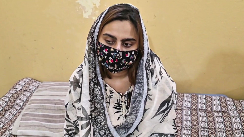 Faryal: Indiancă desi Chachi Batija - audio hindi
