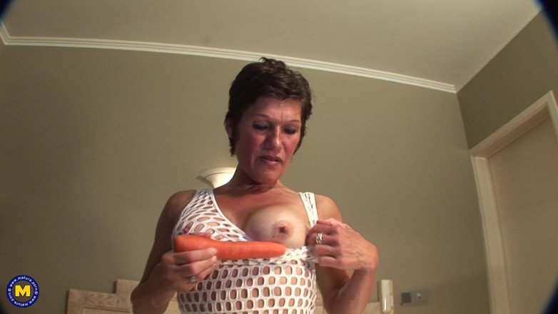 Mature NL: Mature Woman Touches Her Big Nipples &amp; Plays with Her Pussy
