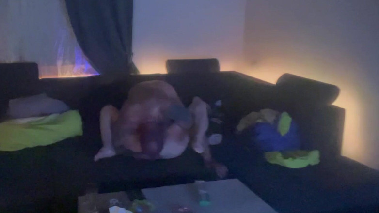 Lusty Mommy and Dirty Daddy: Папочка трахает меня жестко и интенсивно