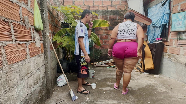 Lexly_16: MiLF perversa scopa il suo impiegato al lavoro