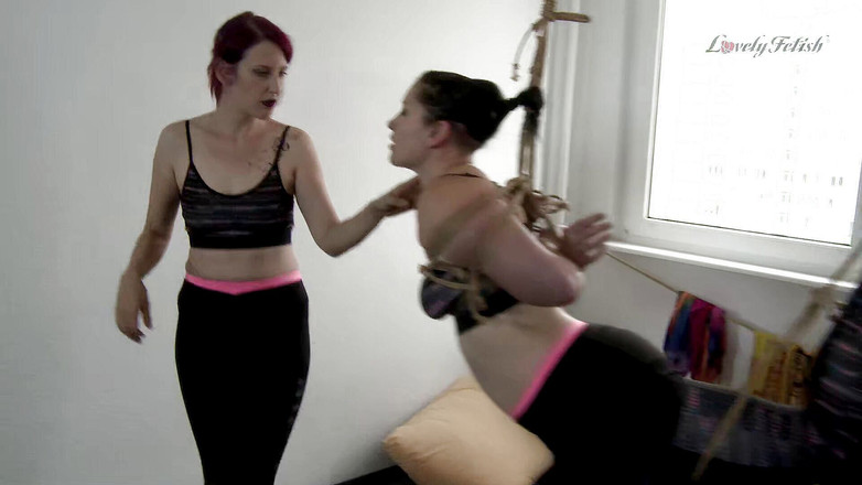 Fuck n Fetish: लिंक्ड बर्लिन के साथ पहला निलंबन - बंधन