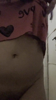 Une bhabhi desi montre ses gros seins
