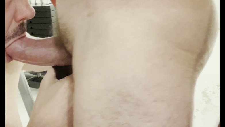 Tyler8: Menghisap, mengongkek, dan memancut mani dengan ayah tiri dan abangnya