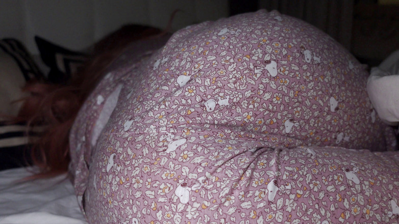 Karamelnayapussy: Buenas noches mi amada hermanastra.