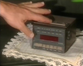 Vintage Climax: คุณแม่ผัวนมใหญ่เซ็กซี่โดนเย็ดท่าหมา trên เตียง