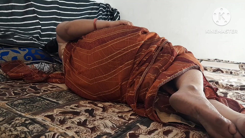 Salmaan001: Neighbor Bhabhi came home on Diwali and got fucked and...