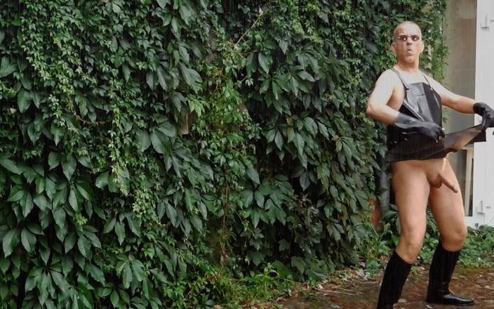 GERMANE_XL: The Horny Rubber Gardener 12 Thunderstroke Cum Shots