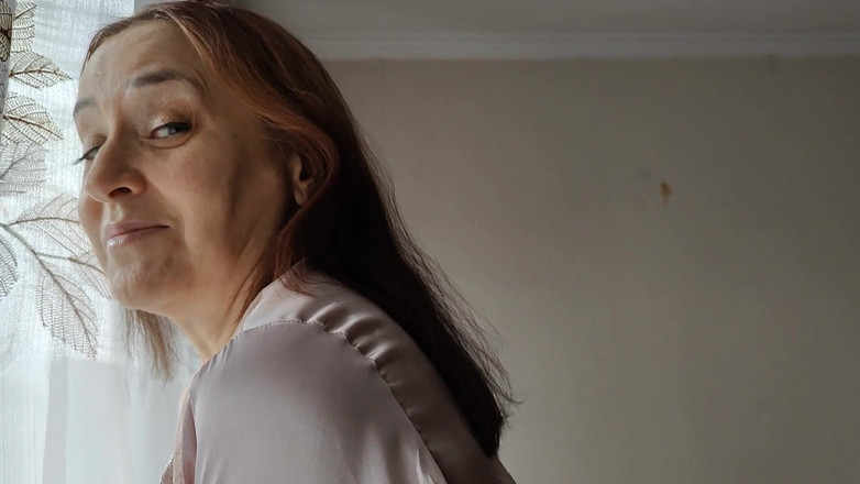 Tumanova Alina: Велика дупа дружини втопилася під час ранкової ерекції анальним сексом, хоча  фіранки повинні були бути підвішені!