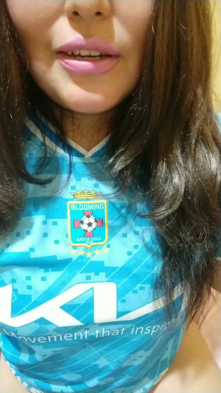 Carla Villalobos: Mărturisind ce am făcut în baia publică cu prietenul meu