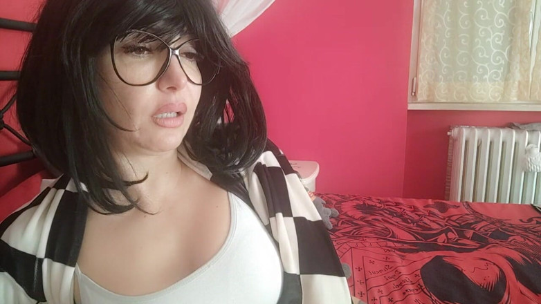 savannahamatoriale: she bangs, she burps!