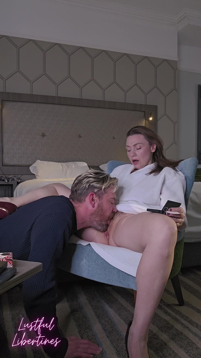 Lustful Libertines: Bagaimana Saya Sepatutnya Menumpukan Tumpuan Dengan Awak Di Sana Antara...