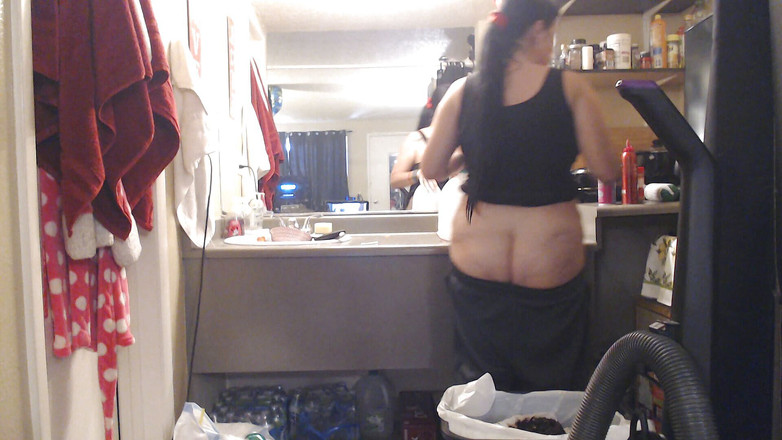 Abby Anna: Basketball short sagging cleaning