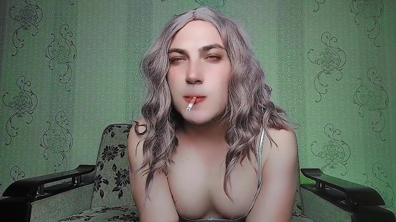 Kitty_Cross: ピンキーホール大きなニューハーフのお尻ホットレディーボーイ