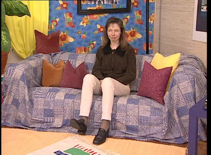 YOUR FIRST PORN: Andrea, pute coquine, se branle et se rase la chatte