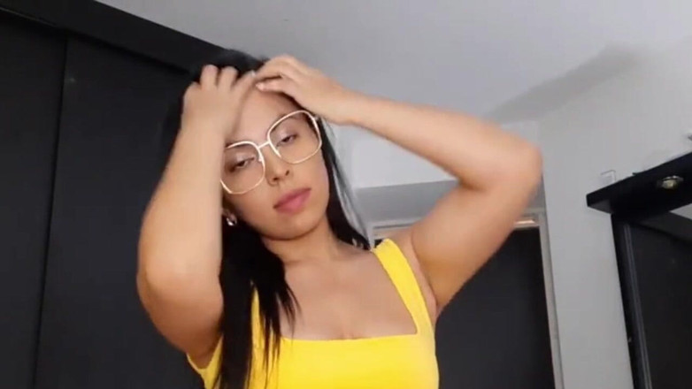 Latinascachondas: Solo Latina brud visar sin kropp