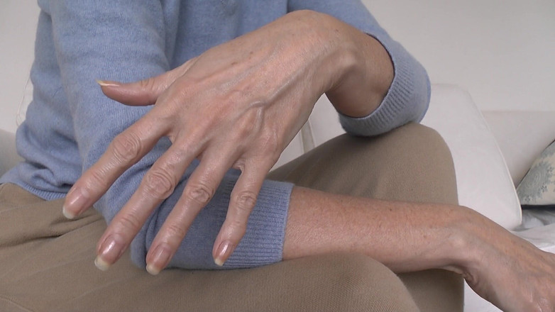 Lady Victoria Valente: Красиві, елегантні руки та нігті, подаровані леді Вікторією Валенте