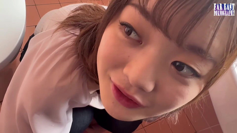 Far East pornography: Bao cao su-gulp đi lang thang như một người đẹp trẻ táo...