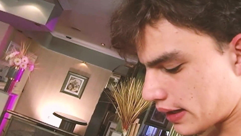 SEXUAL SIN GAY: Jacuzzi - 1_trio Escena De Sucios En El Jacuzzi Terminan Compartiendo Corridas