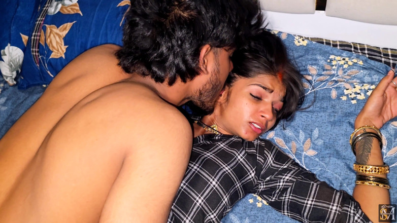 SexmasterHub: Asian Indian Desi New Couple Sanjana Majid Hardcore Making Love...