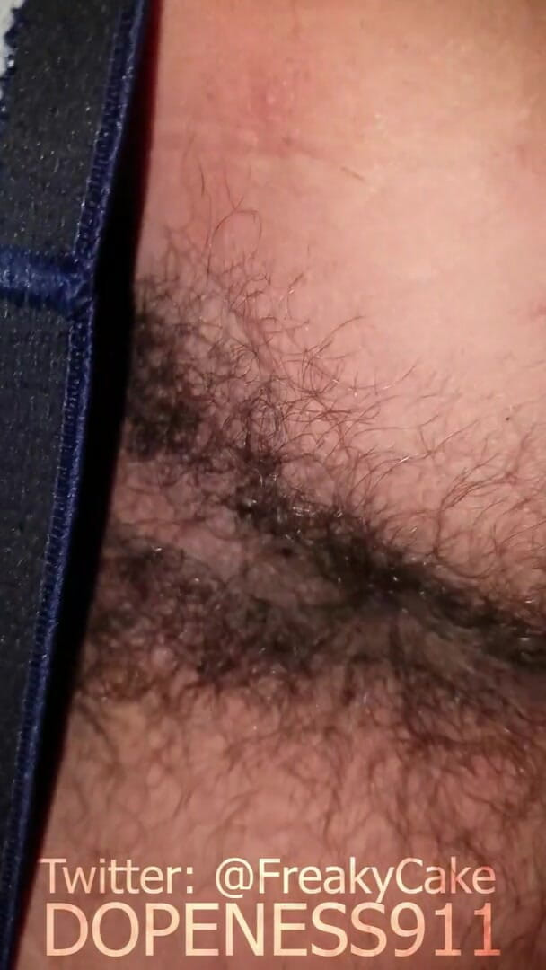 TattedBootyAb: 私の大きな白いディックで遊ぶ