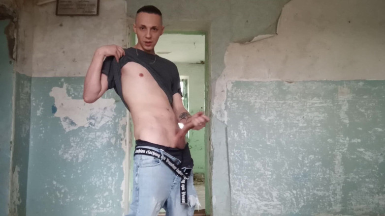 Roman Gisych: Masturbation in an Abandoned Library - Roman Gisych