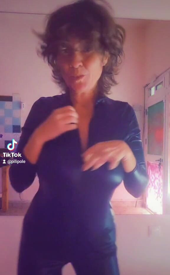 Sensualpolestar: Țâțe mature de dimineață