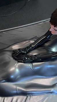 Mistressae and Shannon Huxley: the Vac Bed
