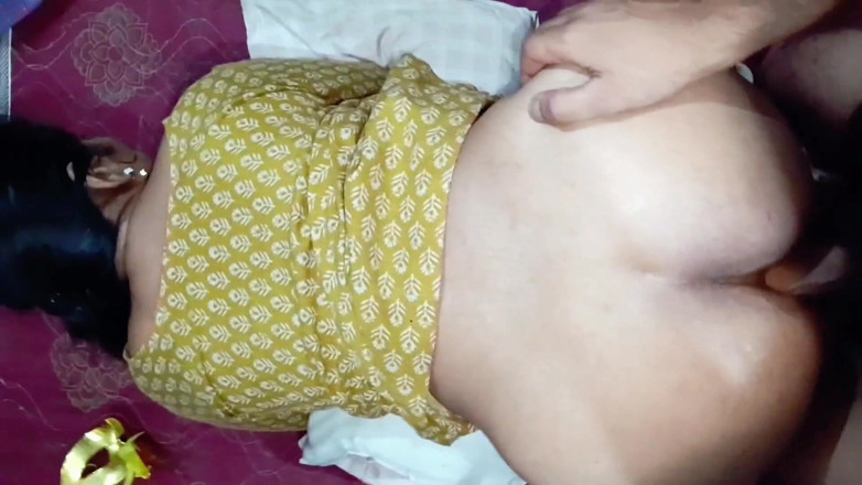 Sexy_girl_nehu: Bhabhi lutscht großen schwanz und versucht hardcore-analsex doggystyle-position