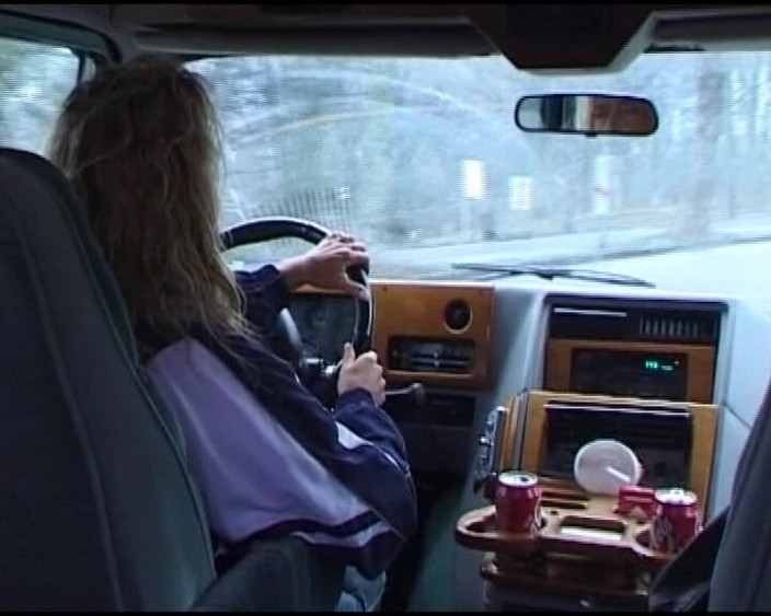 Deutscher hardcore: देखो यह जर्मन बेब अपने अद्भुत छेदों के साथ कैसे खेलती है