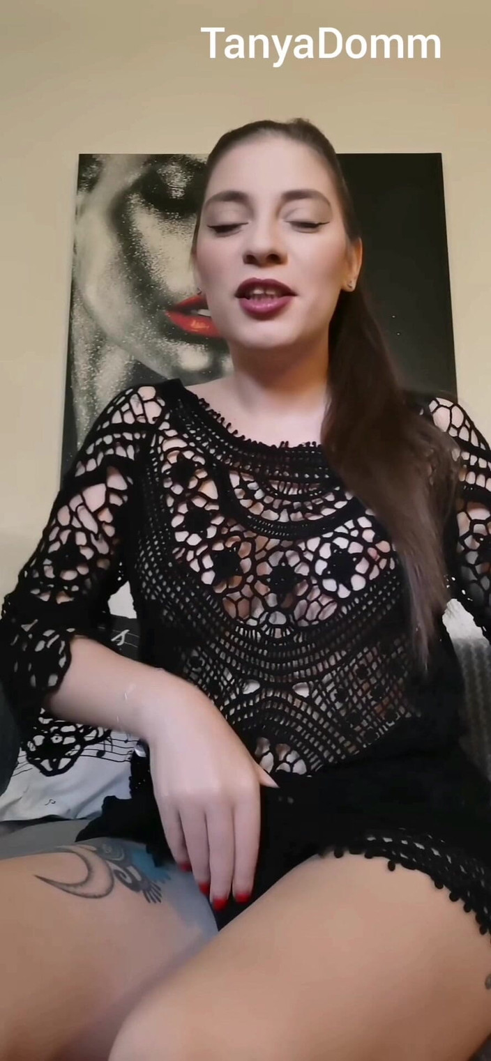 TanyaDomm: 작은 음경 굴욕 의미 SPH X