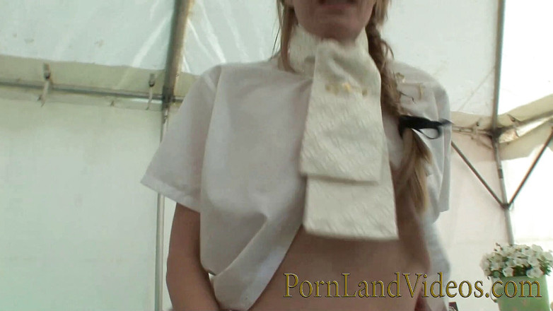 Pornland videos: Молодая крошка получает камшот на лицо от старика