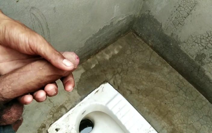 The thunder po: Indian Boy Masturbation in Bathroom
