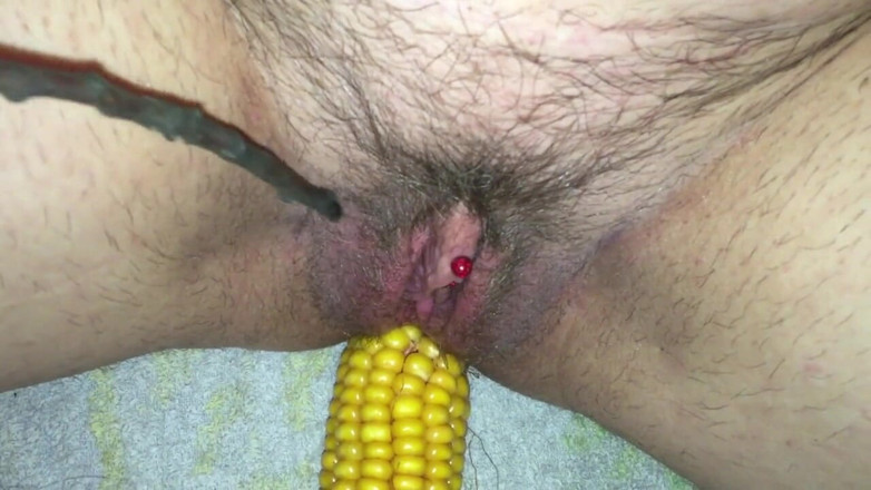 German Slave Michelle: Hairy self-punishment close up