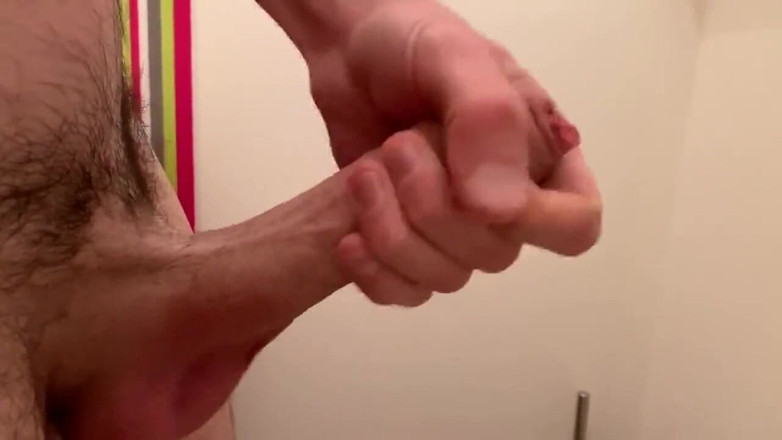qaz11: Handjob on camera - 536