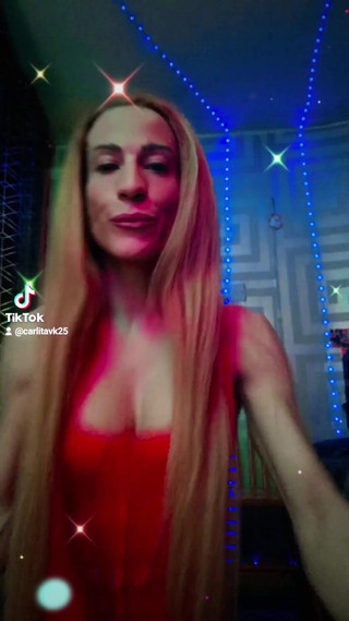 TSCarlagold: Red Dress. Jalang seksi