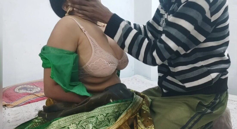 Happyhome: Desi nevlastní syn ošukal svou nevlastní matku a zkusil poprvé šukat...