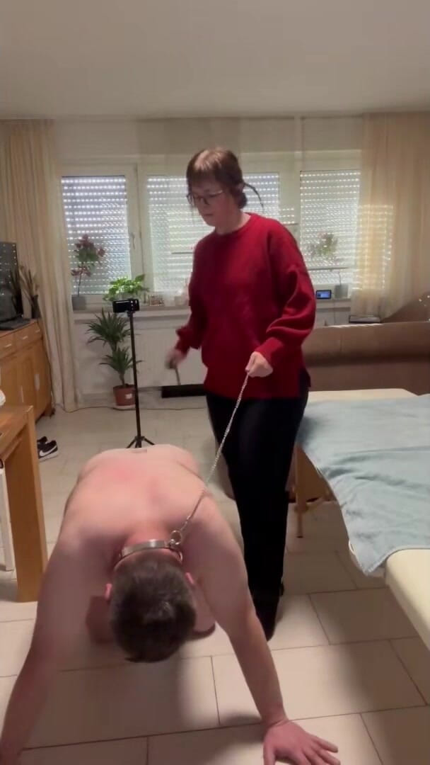 DomLadyMia: Domladymia-slaveofm Manchas Vermelhas Para O Escravo Parte 1