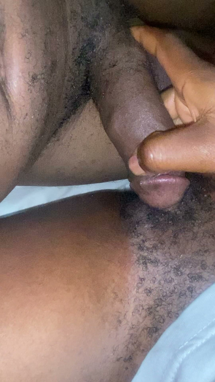 DivaHouz: Amateur Ebony Teen Getting Fucked with Oily Cock Rubbing Pussy...