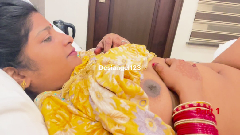 Desiangle: Desi Bhabhi Is with Bull in Hotel