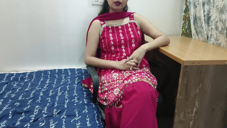 Saarabhabhi6: Saara si pegawai kantor ngentot ganas sama karyawannya untuk promosi...