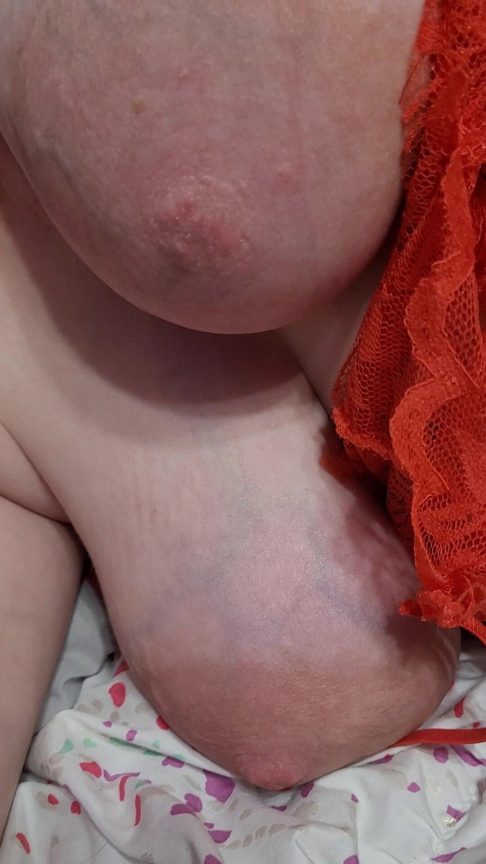 On cloud sixty nine: Țâțe mari lăsate