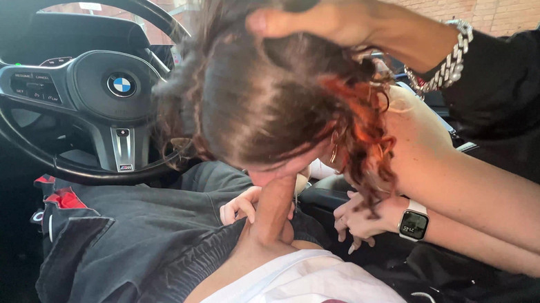 Darcy Dark: Kouření při řízení