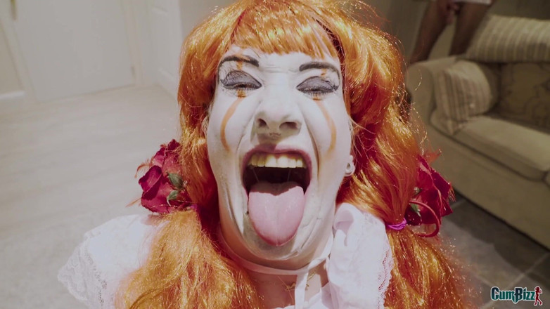 Cumbizz: Dutch clown cumslut Halloween