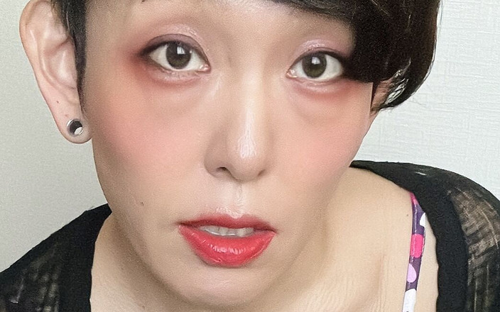 Serina SissyBitch: 일본 트랩 세리나