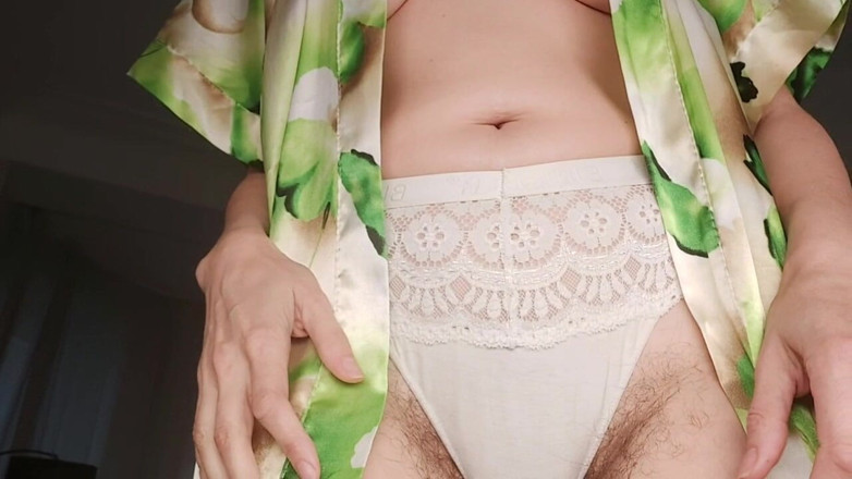 GinnaGg: Wet Panties, Pissing in Panties, Hairy Pussy
